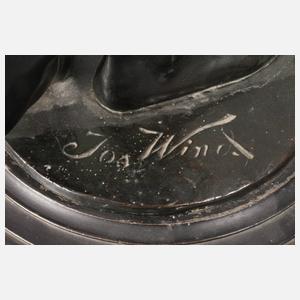 Josef Wind, übergroße Schlangenbändigerin