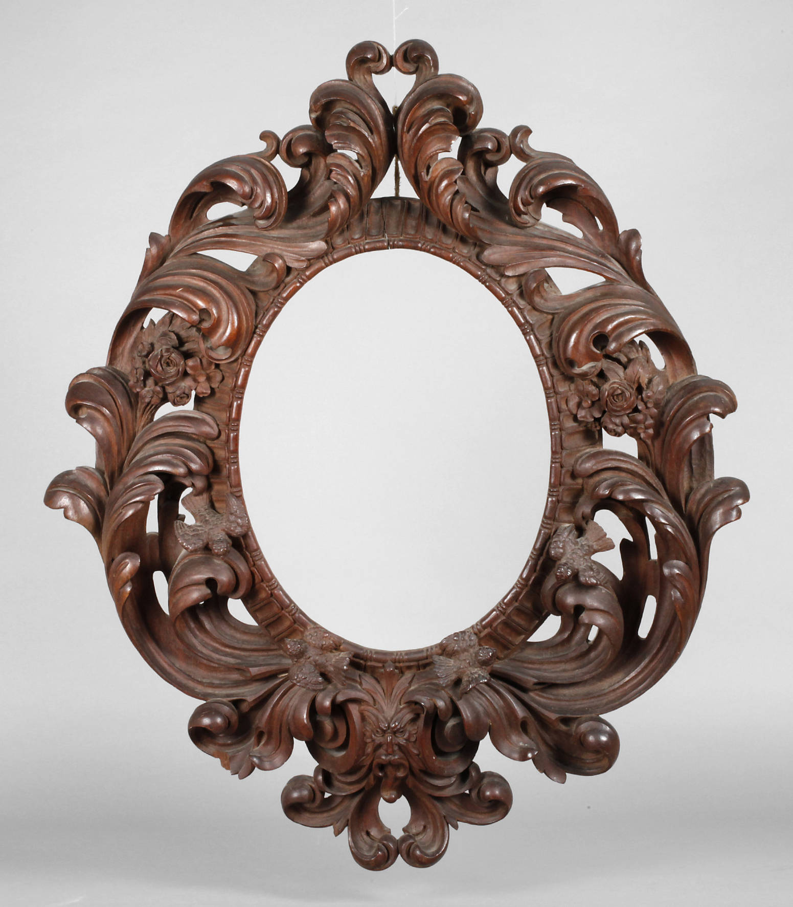 Ovaler Historismusrahmen um 1880