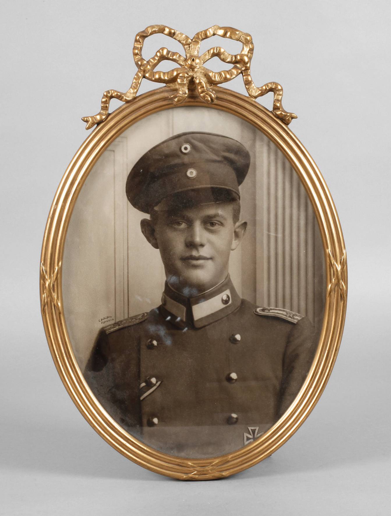 Ovale Goldstuckleiste