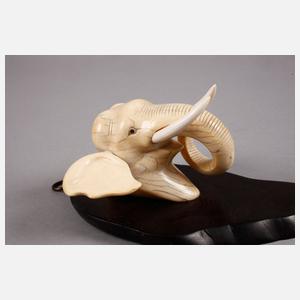 Elfenbeinschnitzerei