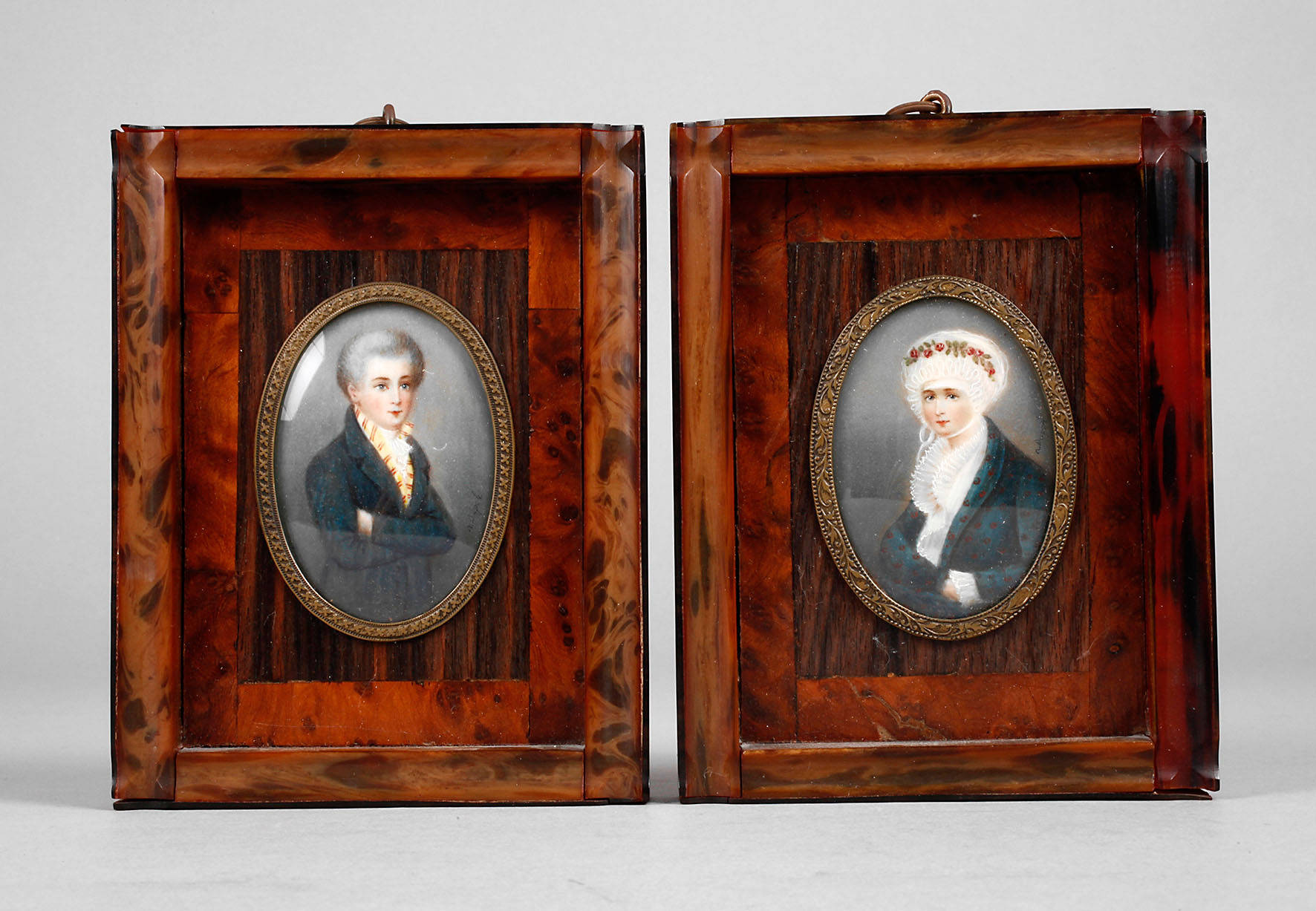 Paar Elfenbeinminiaturen