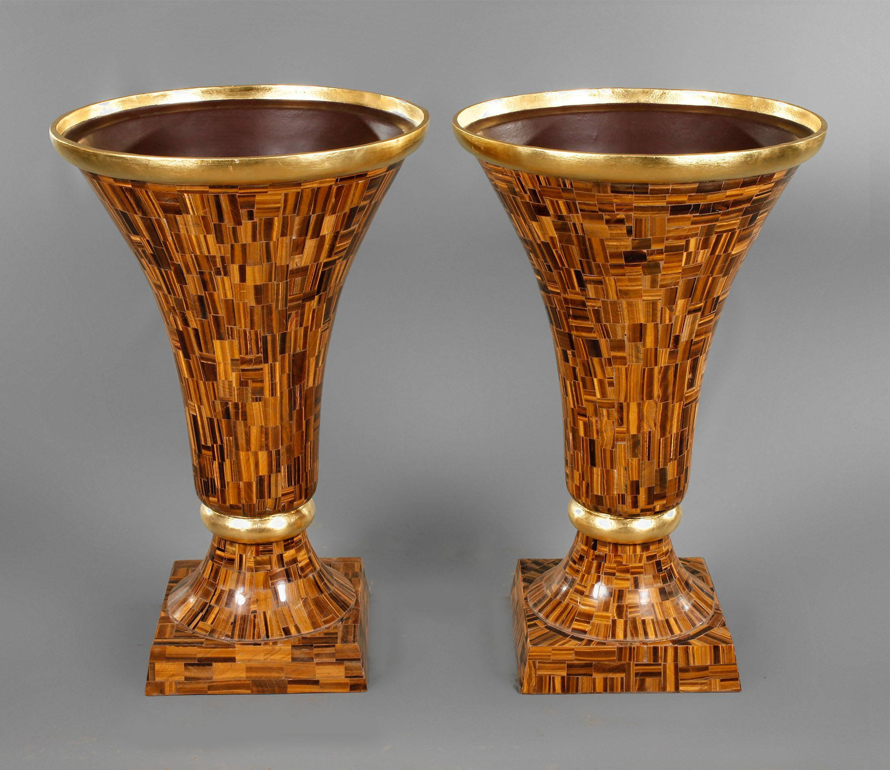 Paar prächtige Portalvasen