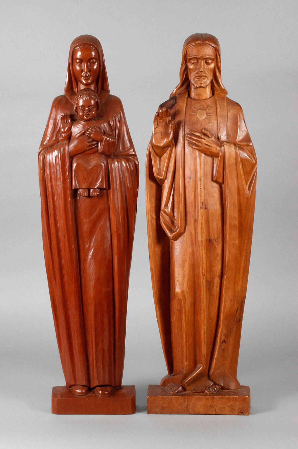 Paar figürliche Schnitzereien