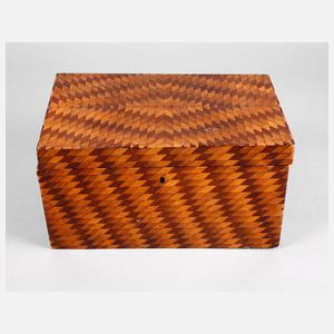 Feine intarsierte Schatulle