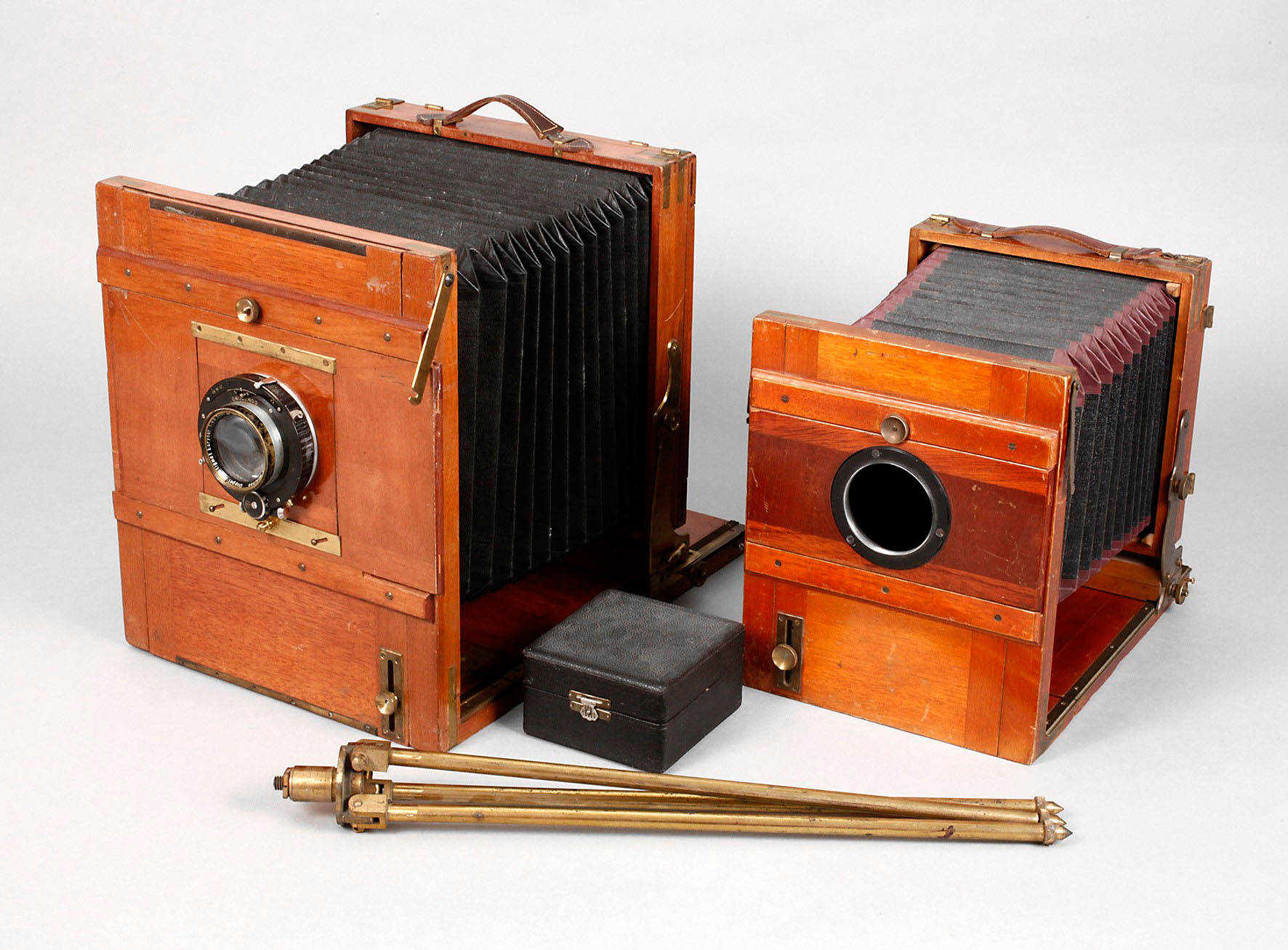 Zwei Plattenkameras