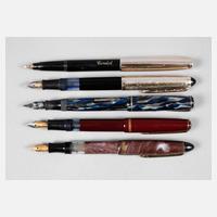 Fünf Füllfederhalter111