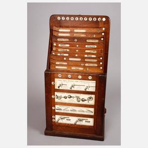 Historischer Prospektständer