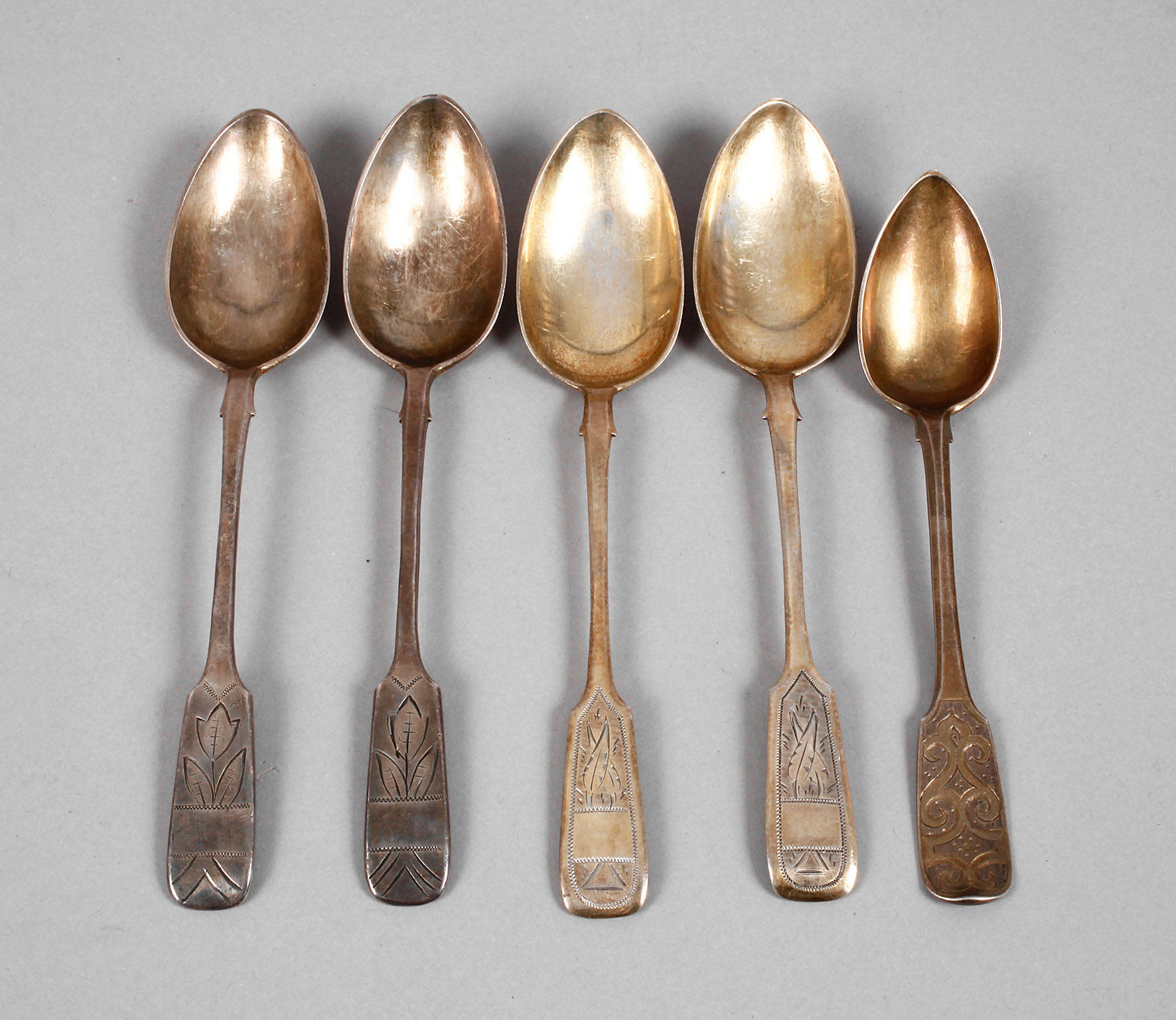 Fünf russische Silberlöffel