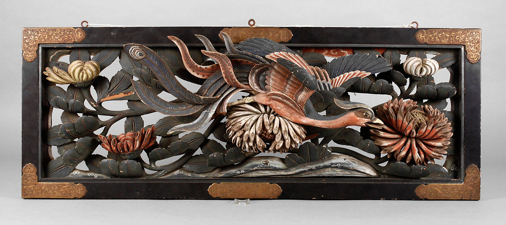 Geschnitzte Supraporta