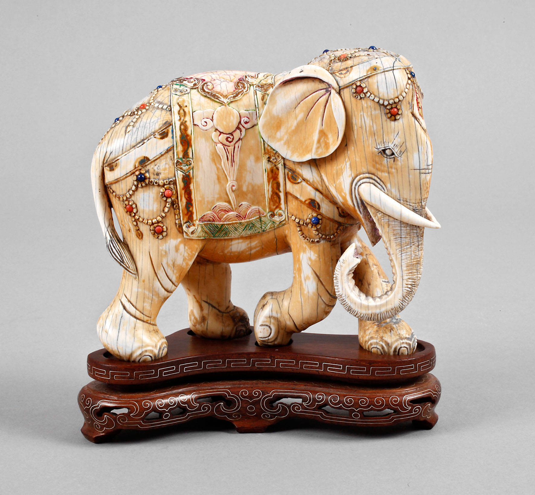 Elfenbeinschnitzerei