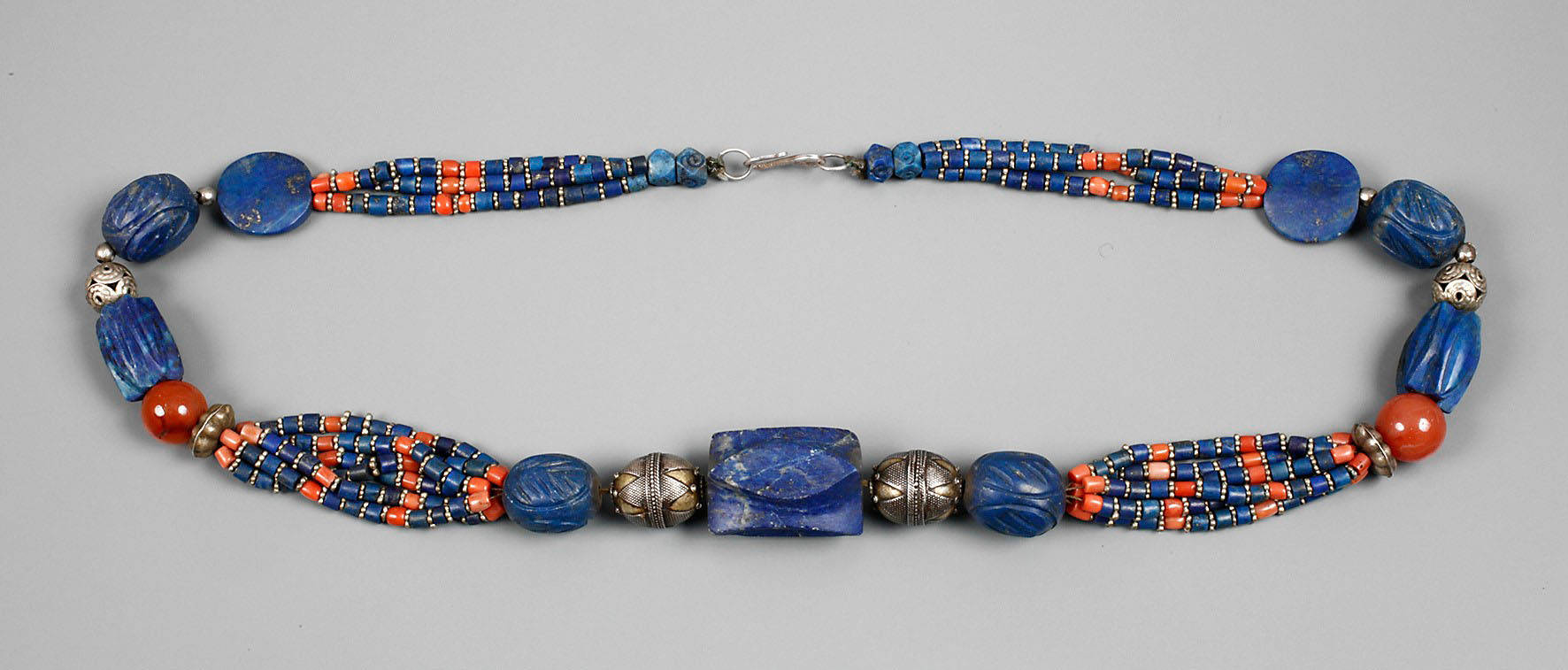 Trachtenkette Stein und Silber