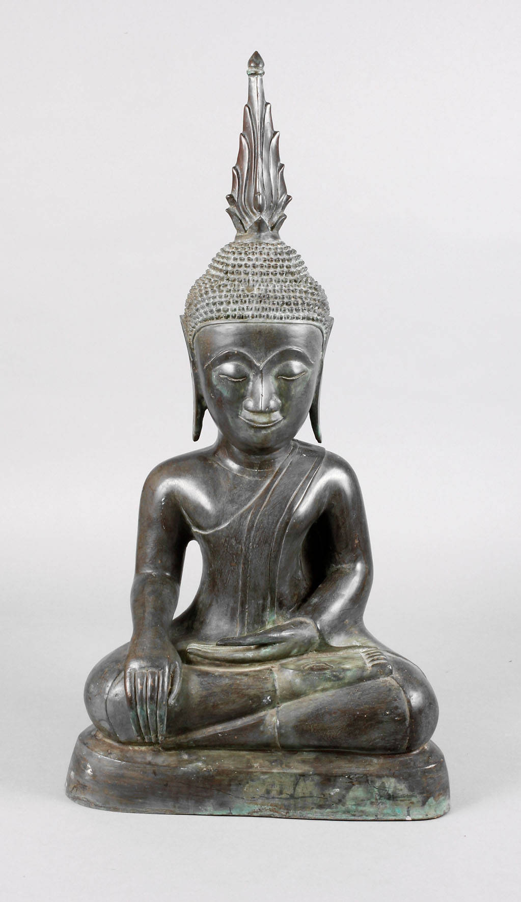 Große Bronzeplastik Buddha