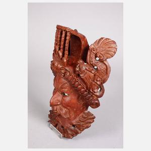 Figürliche Schnitzerei