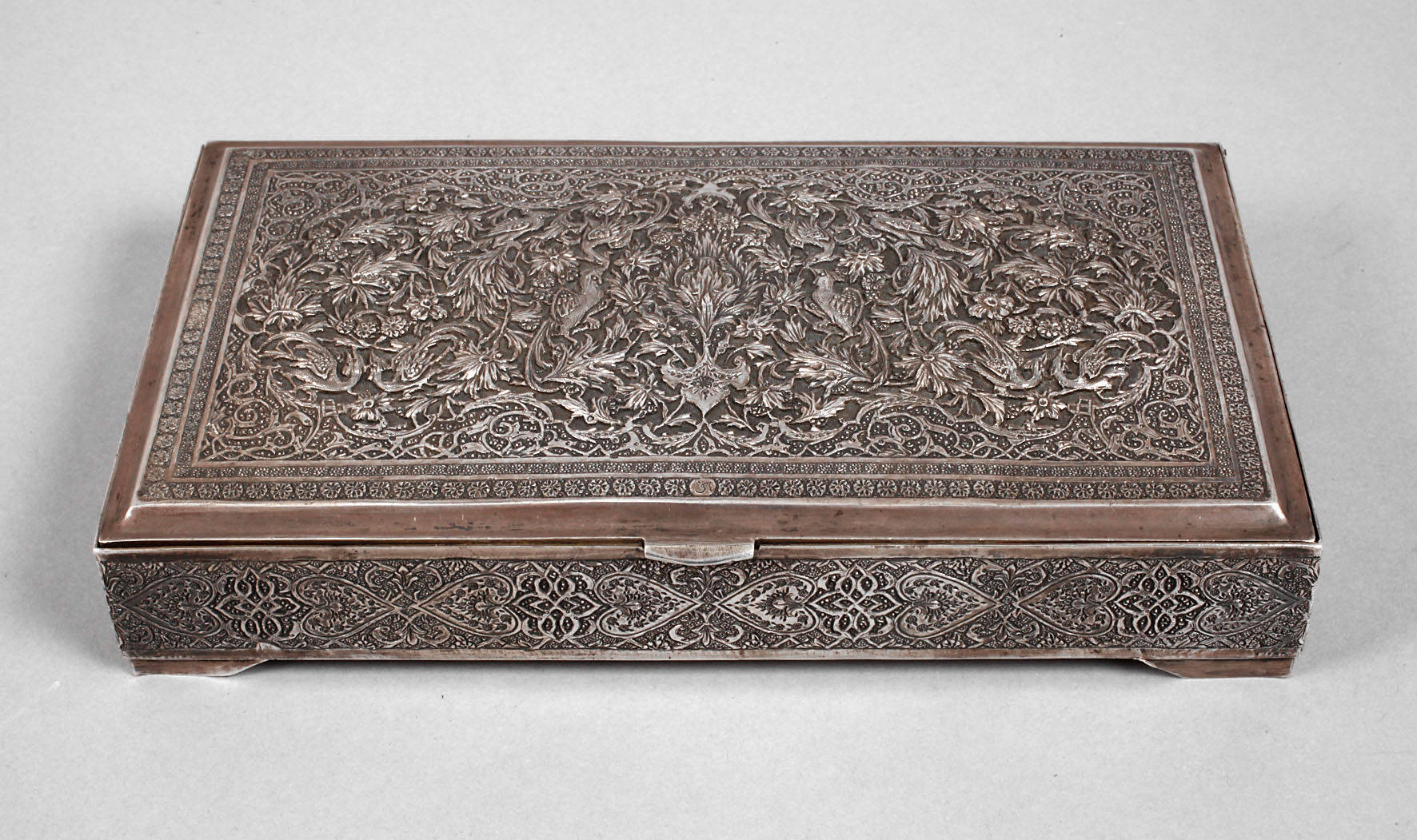 Persische Silberdose