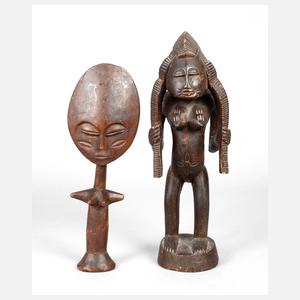 Zwei Skulpturen der Ashanti