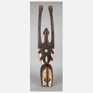 Tanzaufsatzmaske mit figürlichem Aufsatz