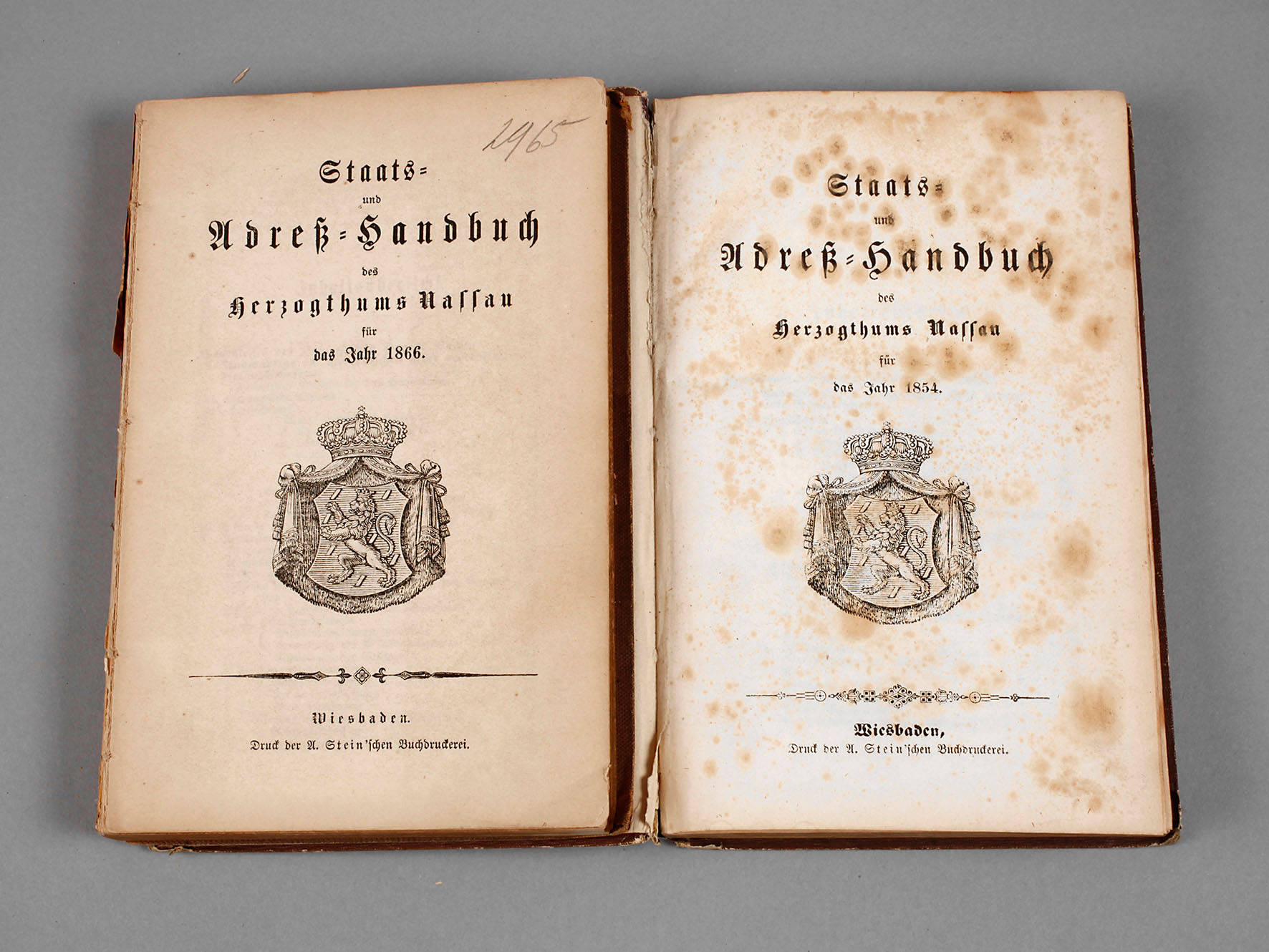 Zwei Staats- und Adreß-Handbücher Hzgthm. Nassau