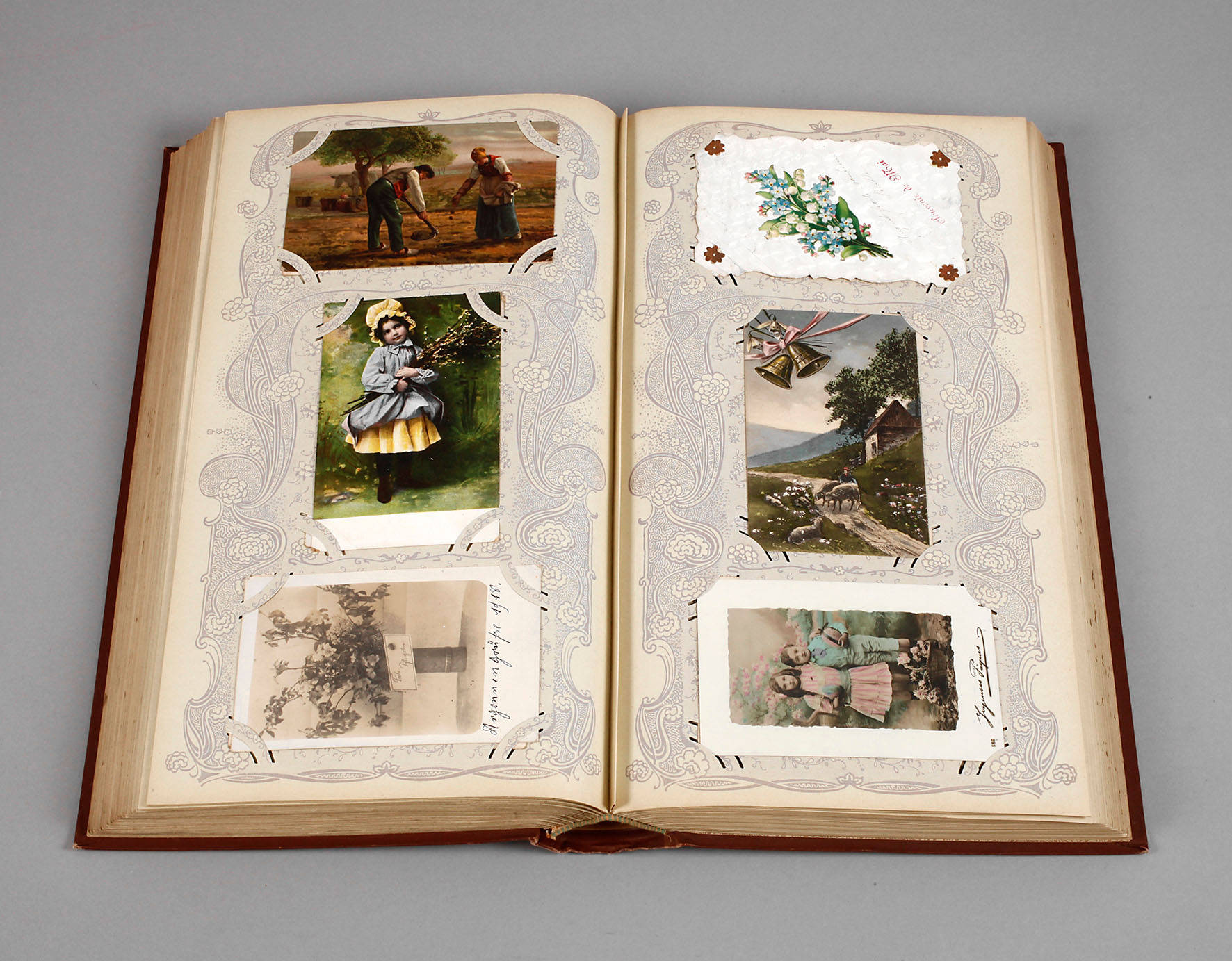 Ansichtskartenalbum Kitschpostkarten