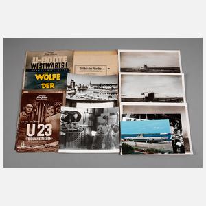 Konvolut Fotografien und Kinohefte Thema U-Boote