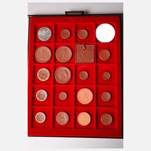 Kollektion Porzellanmedaillen und Notgeld