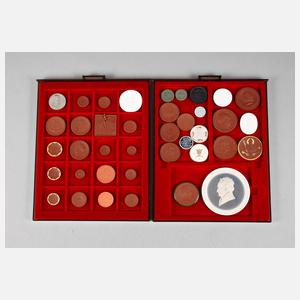 Kollektion Porzellanmedaillen und Notgeld