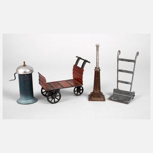 Märklin vier Teile Bahnhofzubehör