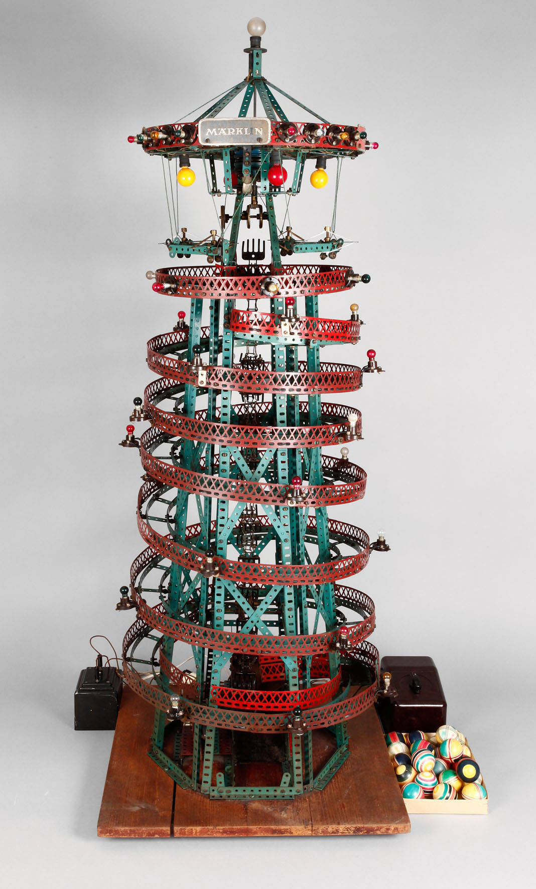 Märklin großer Ballturm