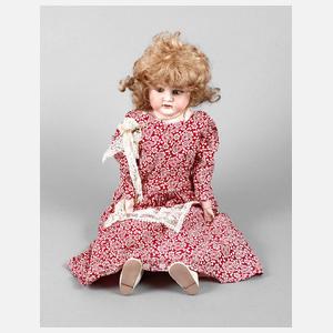 Große Porzellankopfpuppe