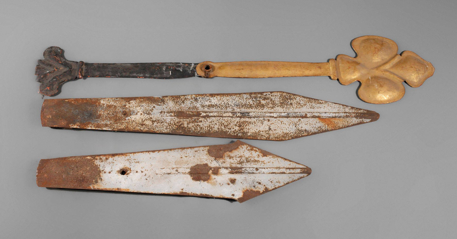 Drei Zeiger einer Turmuhr