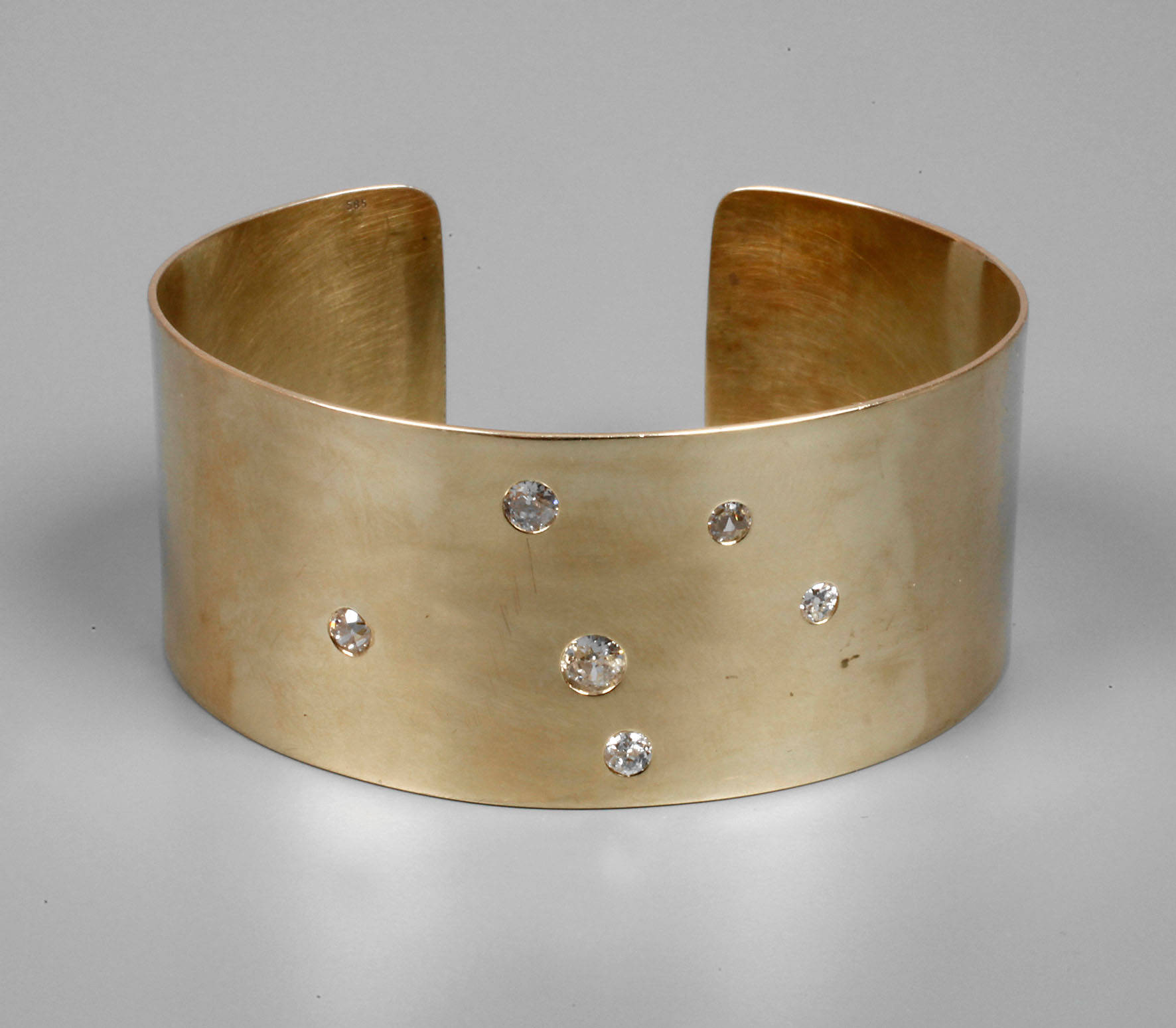 Armreif mit Brillanten