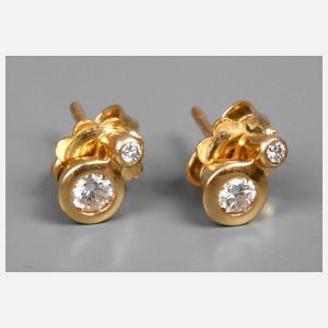 Paar Ohrringe mit Brillanten