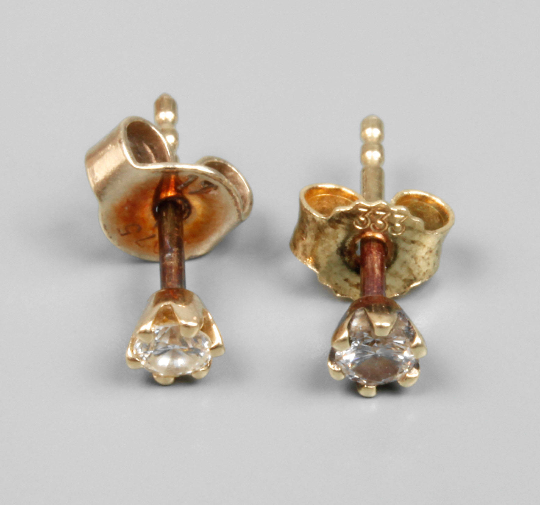 Paar Ohrstecker mit Brillanten