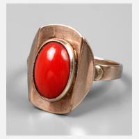 Goldring mit Koralle111