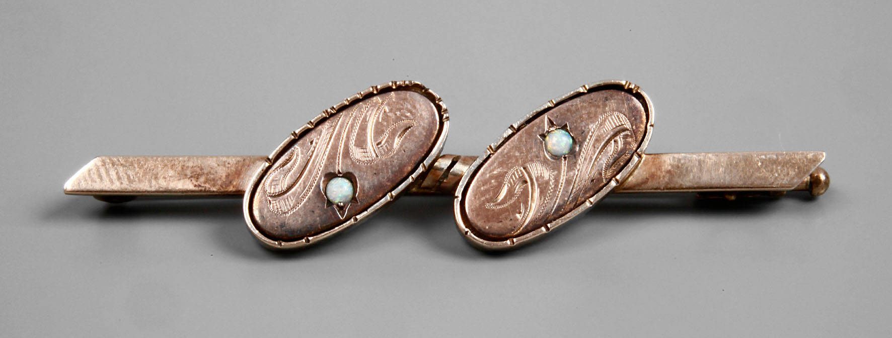 Jugendstilbrosche mit Opal