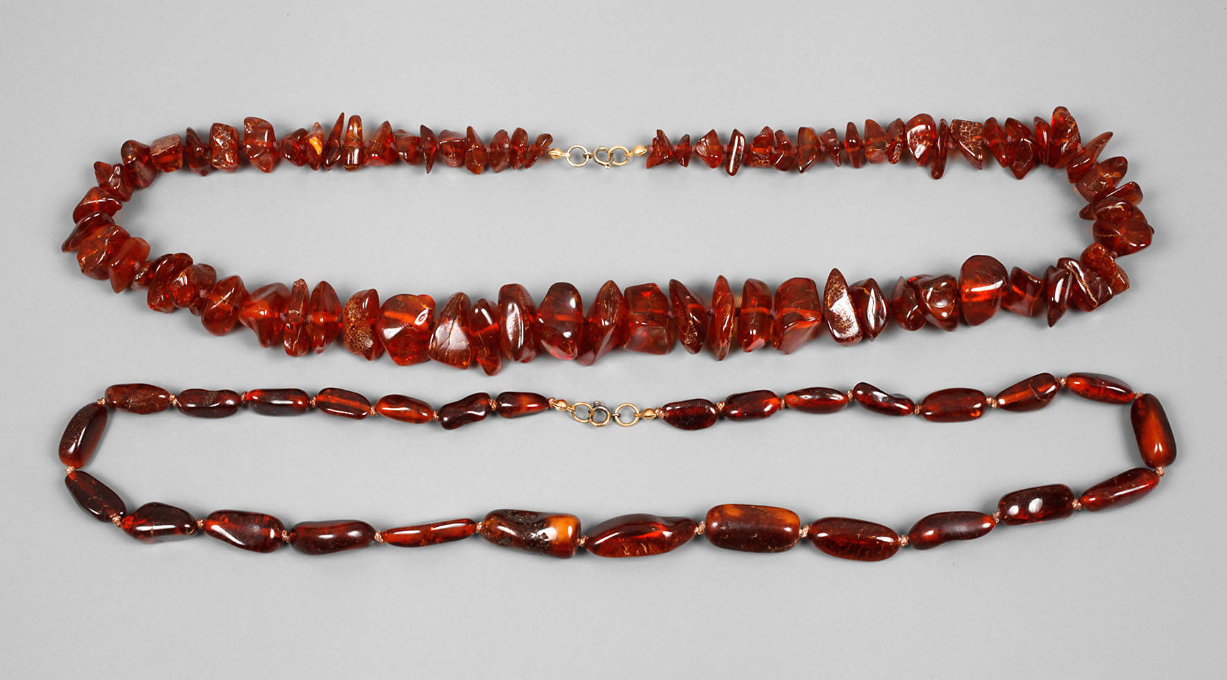Zwei Bernsteinketten