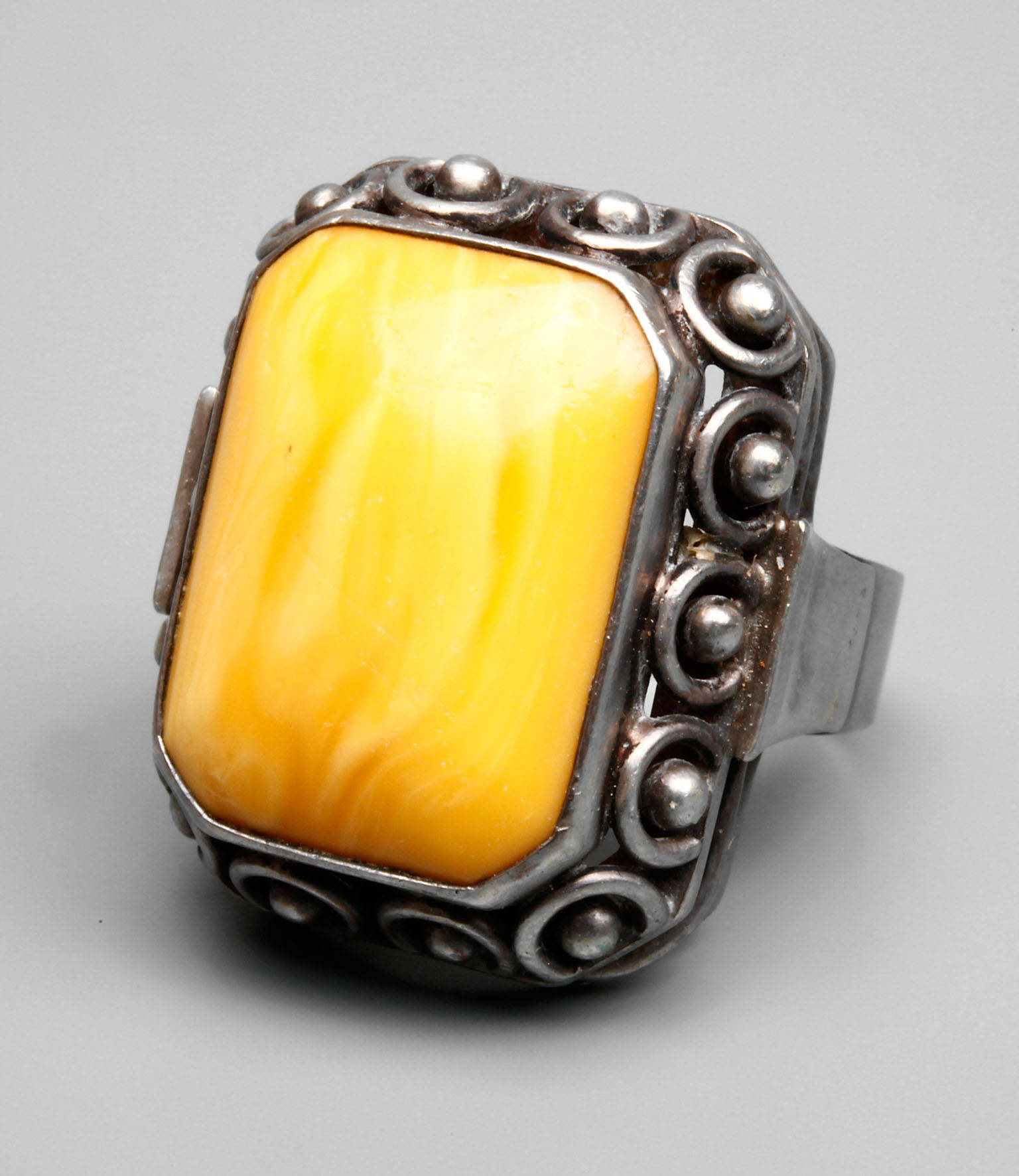 Bernsteinring Fischlandschmuck