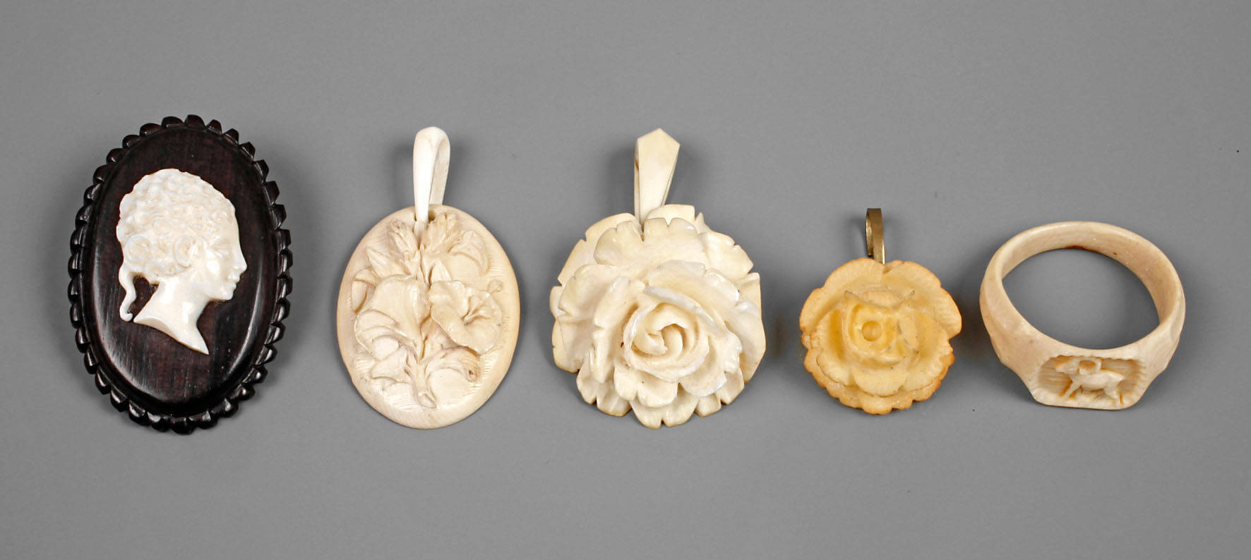 Konvolut Beinschmuck