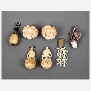 Sieben Kleinteile Beinschmuck