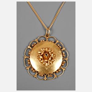 Goldanhänger mit Kette