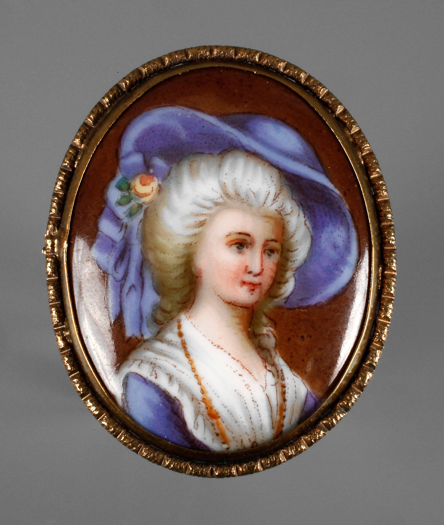 Porzellanbrosche Frankreich