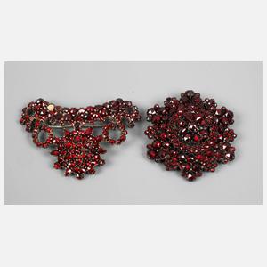 Zwei Granatbroschen Jugendstil