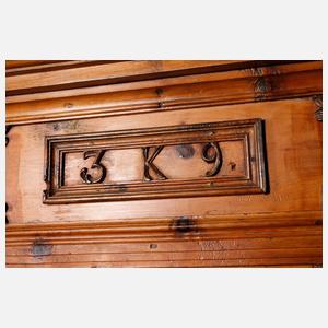 Barocker Bauernschrank