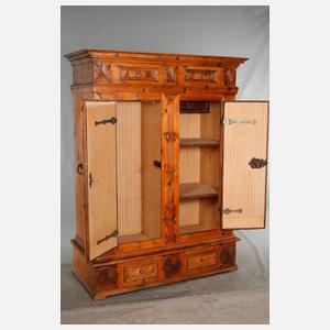 Barocker Bauernschrank
