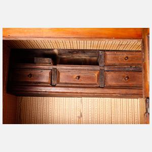 Barocker Bauernschrank