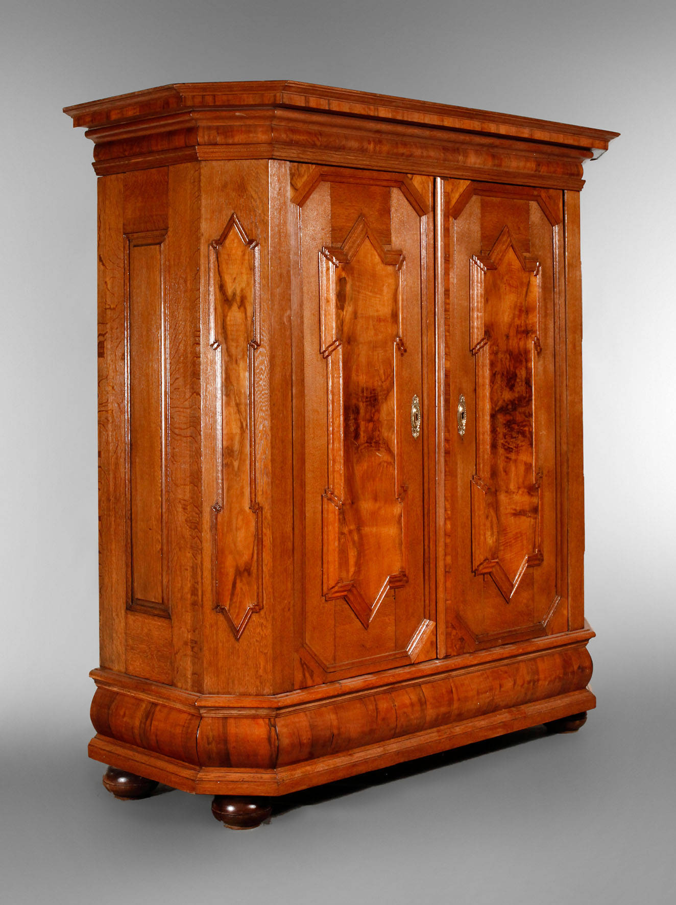 Kleiner Barockschrank