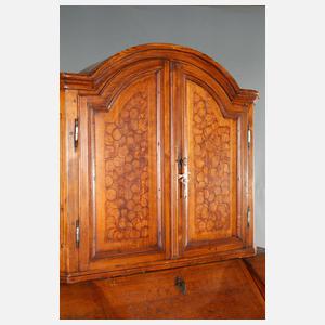 Bäuerlicher Aufsatzsekretär