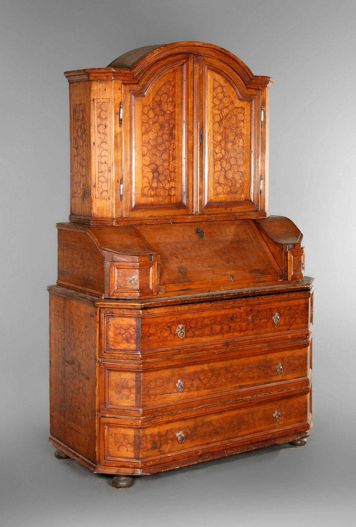 Bäuerlicher Aufsatzsekretär