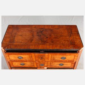 Klassizistische Kommode