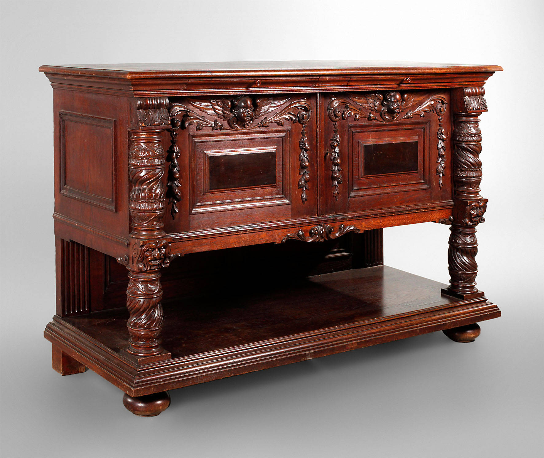 Anrichte Neorenaissance