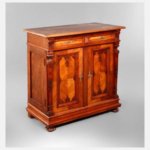 Anrichte Historismus